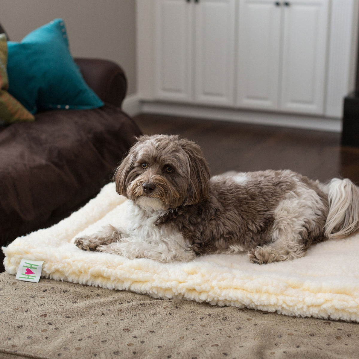 HuggleFleece Cozy Mat Bed for Dogs & Cats